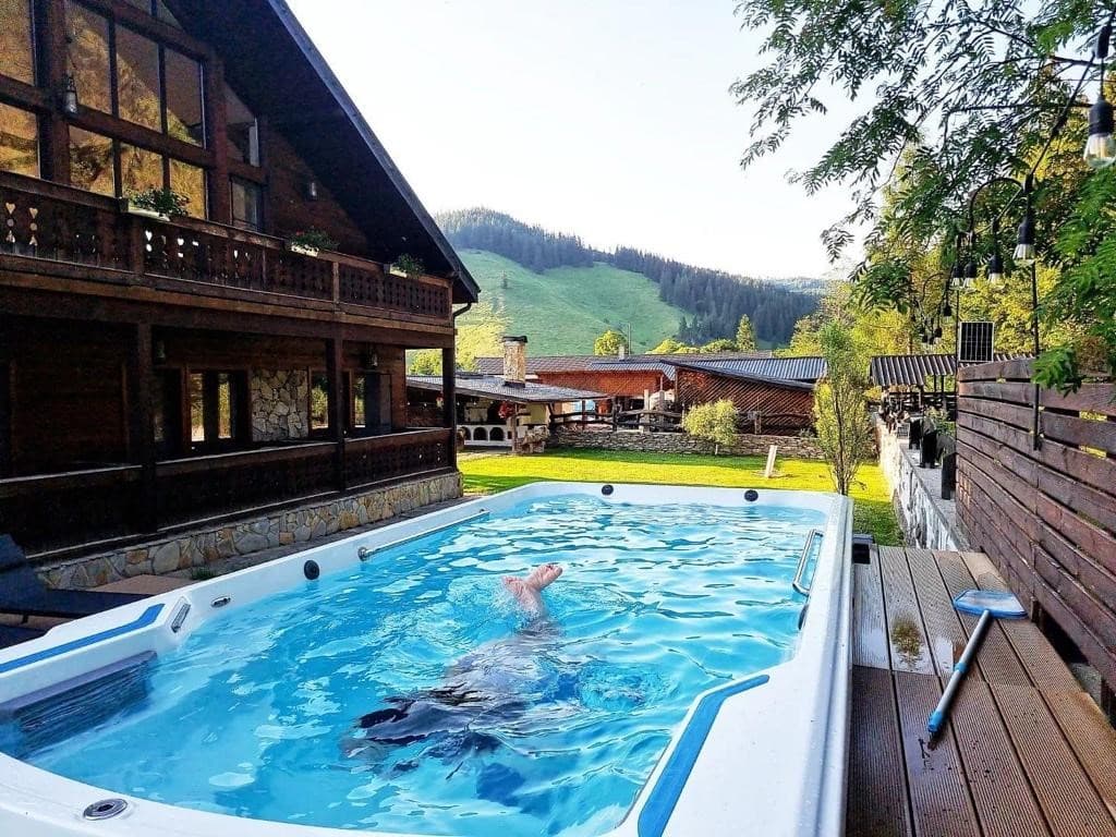 Swim Spa Endless Pools® X2000 şi Sauna de Exterior – Bio Valeputna 2