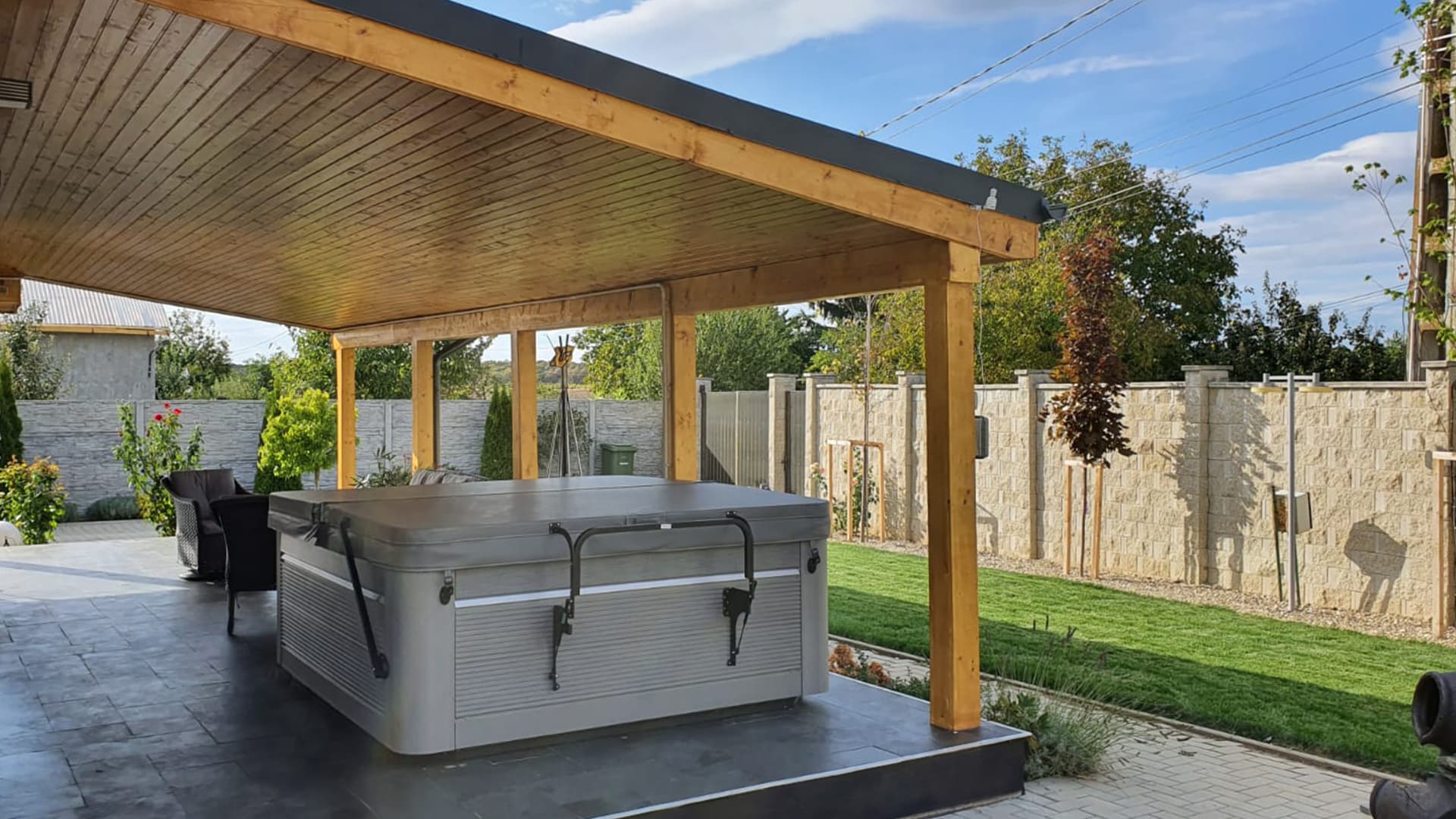 Cadă cu hidromasaj Caldera Spas® Makena – Proiect Hidrostyle în Ilfov 4