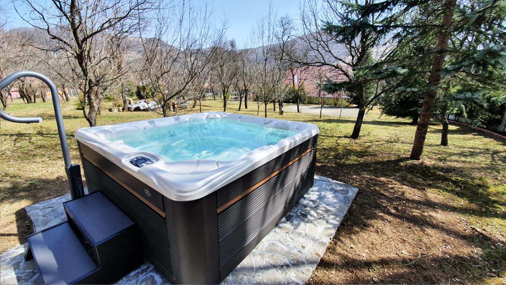 Cadă cu hidromasaj Caldera Spas® Seychelles – Proiect Hidrostyle în Câmpina 2