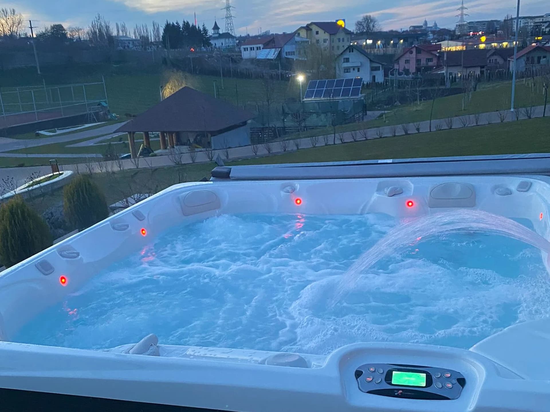 Cadă cu hidromasaj Caldera Spas® Seychelles – Suceava 3