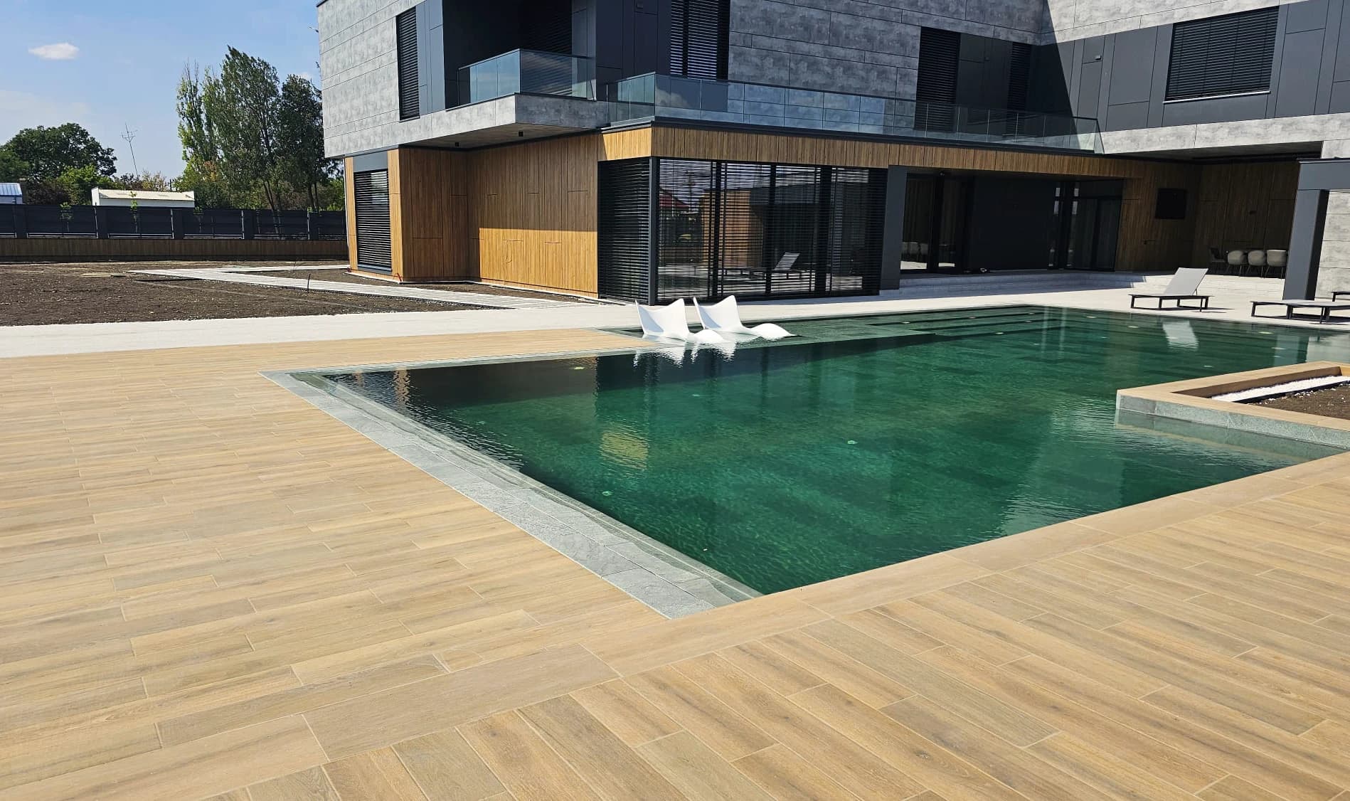 Piscină exterioară personalizată și jacuzzi de exterior – Videle 2