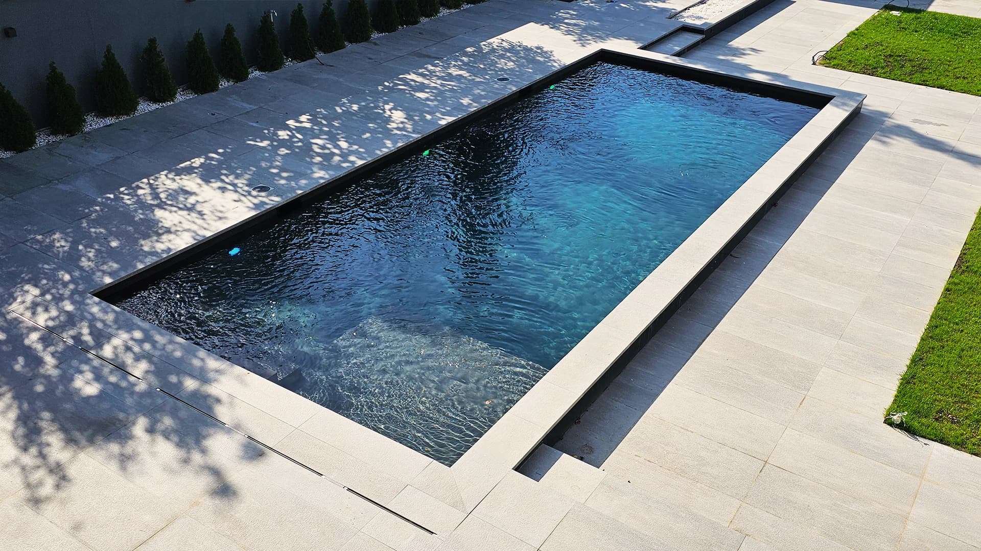 Piscină Exterioară Personalizată – Proiect Hidrostyle în Pipera 4