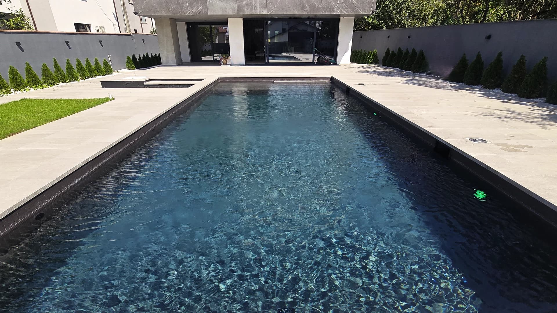 Piscină Exterioară Personalizată – Proiect Hidrostyle în Pipera 5