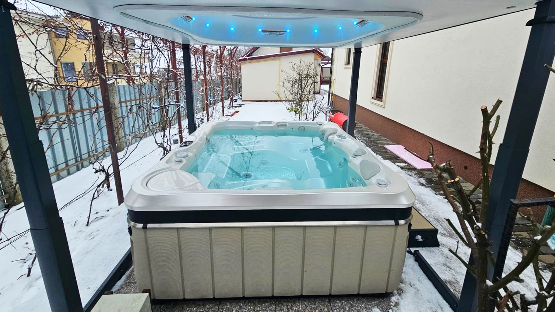 Jacuzzi Caldera Spas® Provence – Proiect Hidrostyle în Suceava 2