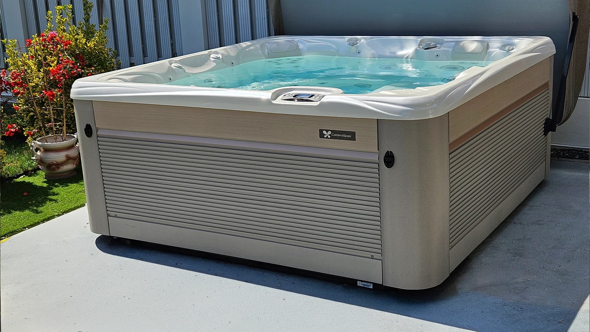 Caldera Spas® Seychelles outdoor hot tub – Hidrostyle project in Măgurele 3