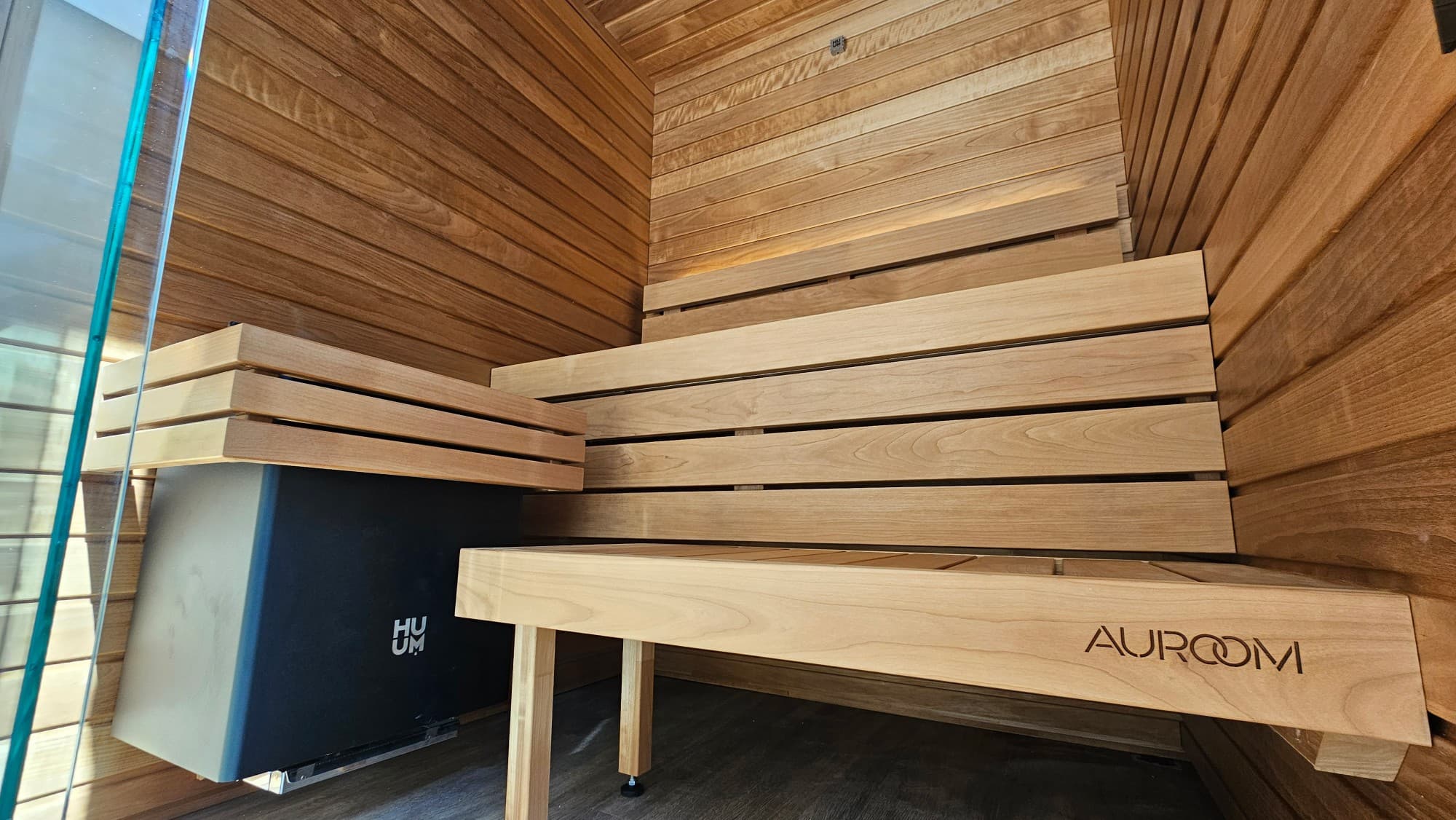 Saună finlandeză de interior Auroom® Cala Glass - Proiect Hidrostyle în Oradea 4
