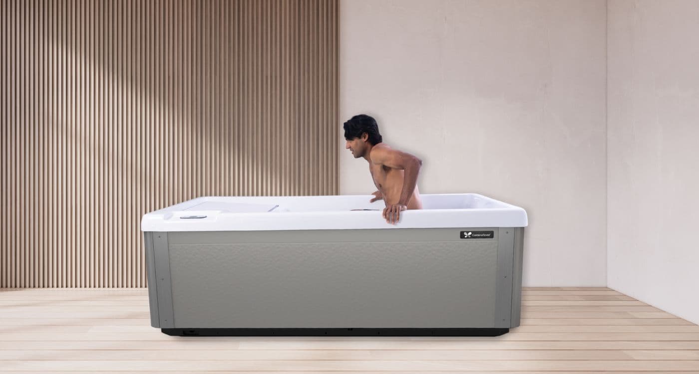 Bazinul Emerge™ Cold Plunge de la Caldera Spas®: Secretele terapiei cu apă rece