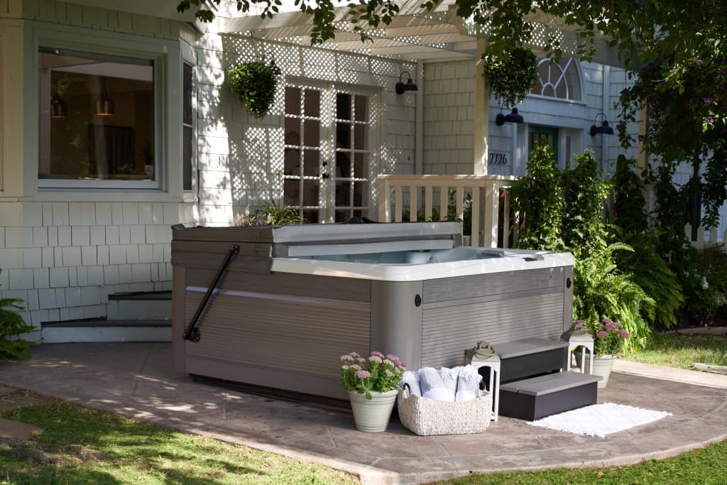 Noutăți jacuzzi design by BMW Group DesignworksUSA