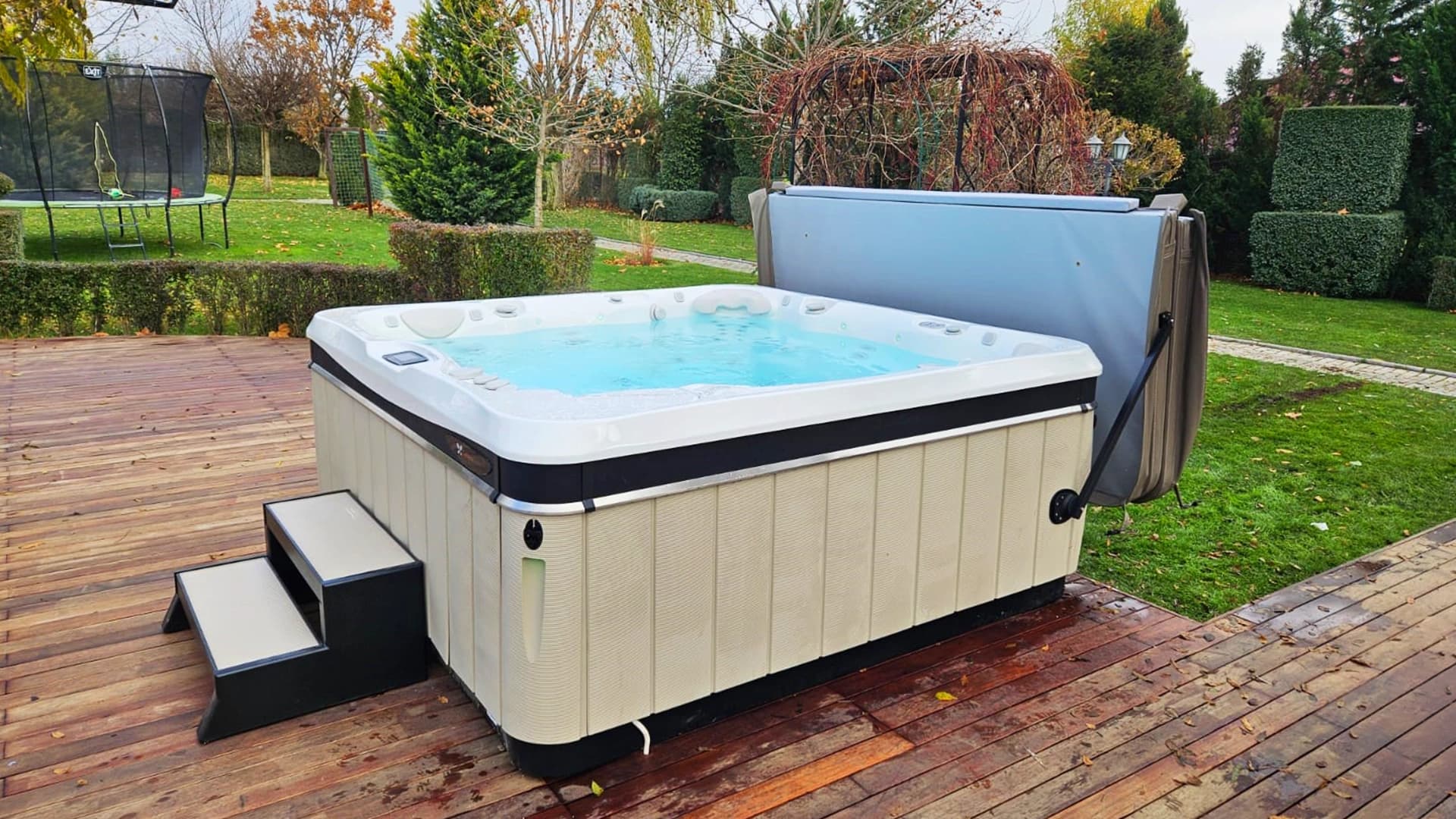 Caldera Spas® Geneva hot tub – Hidrostyle project in Dolj