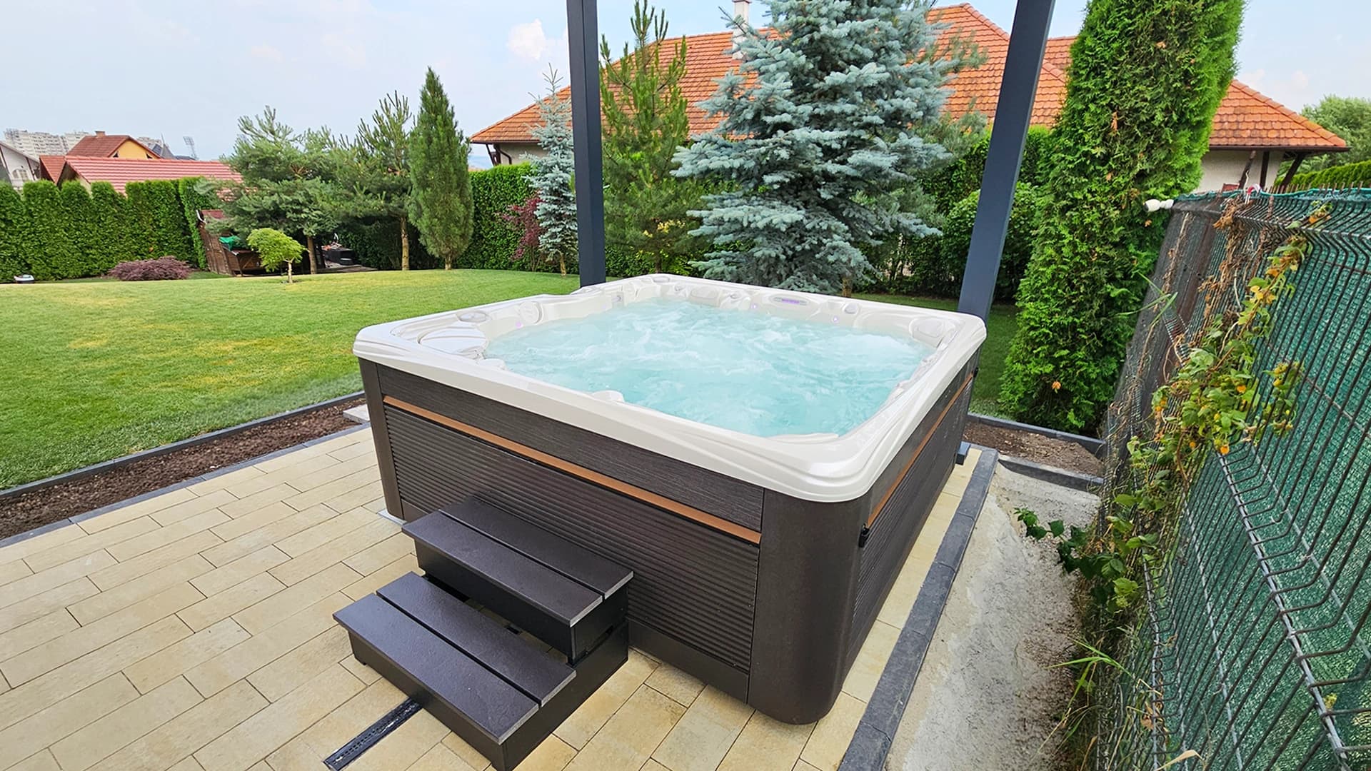 Caldera Spas® Makena outdoor hot tub – Hidrostyle project in Bucharest
