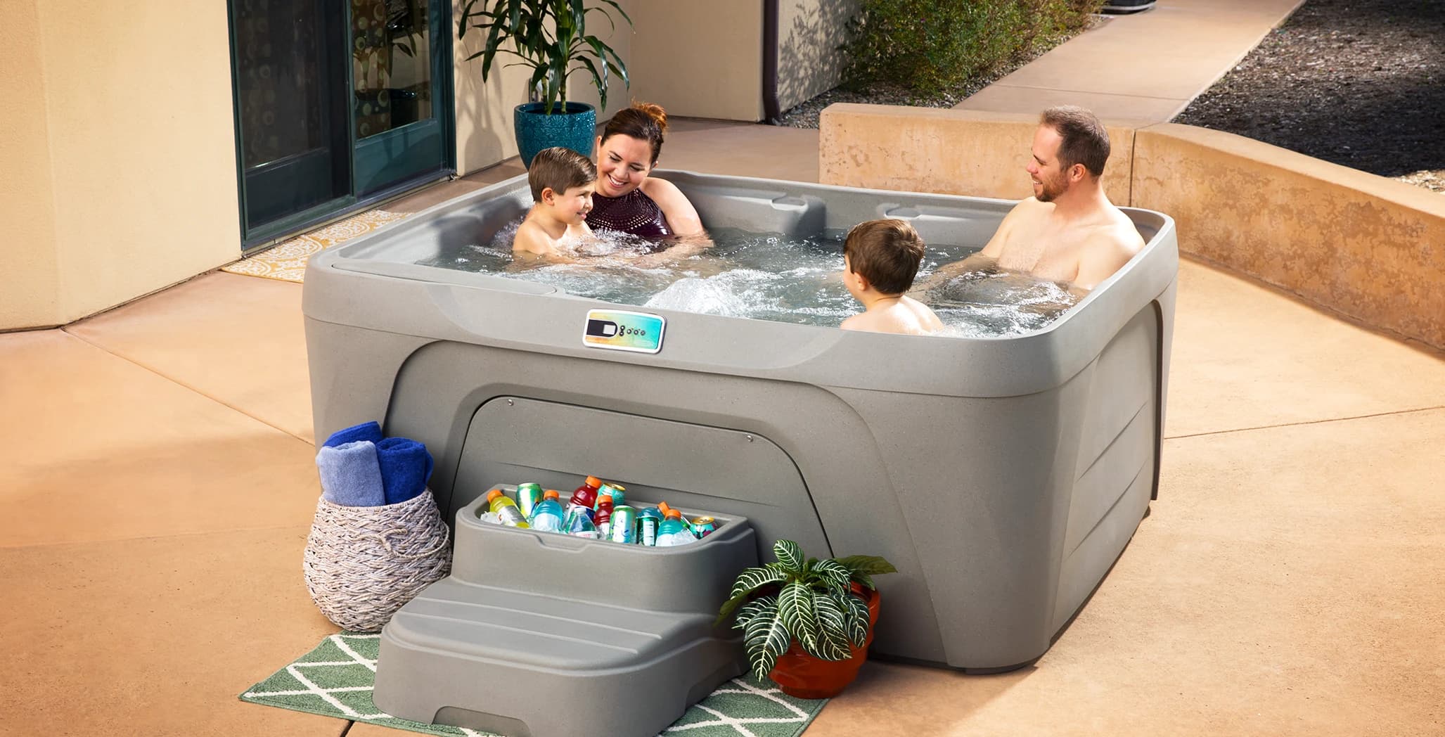 Cadă cu Hidromasaj Fantasy Spas® Enamor – 4 Locuri