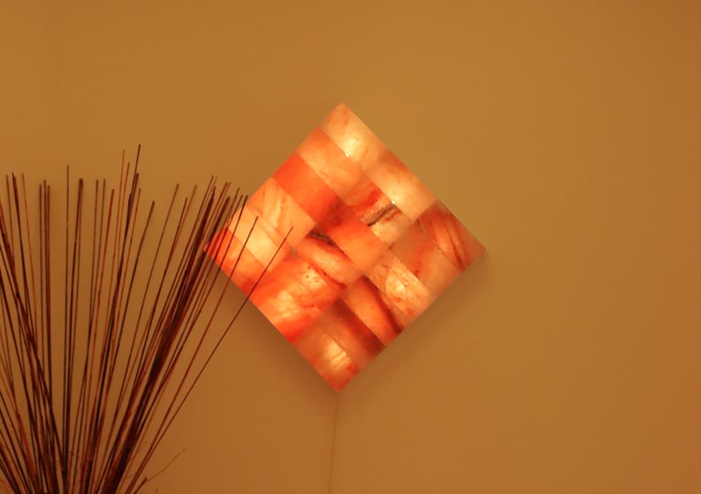 Panou decorativ Faro cu cărămizi de sare de Himalaya