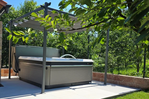 Cada cu hidromasaj Caldera Spas Tahitian Proiect Hidrostyle Reghin Banner Main