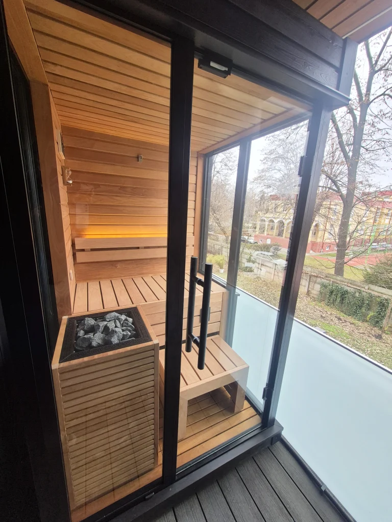 Sauna Finlandeza de exterior custom Mira S Auroom Proiect Hidrostyle Bucuresti Pic2