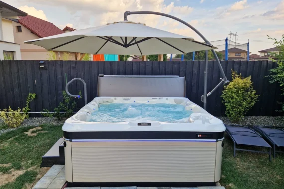 Cada cu hidromasaj Caldera Spas Geneva Proiect Hidrostyle Arad Main Banner