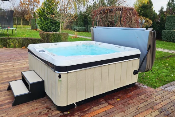 Cada cu hidromasaj Caldera Spas Geneva Proiect Hidrostyle Dolj Banner Main