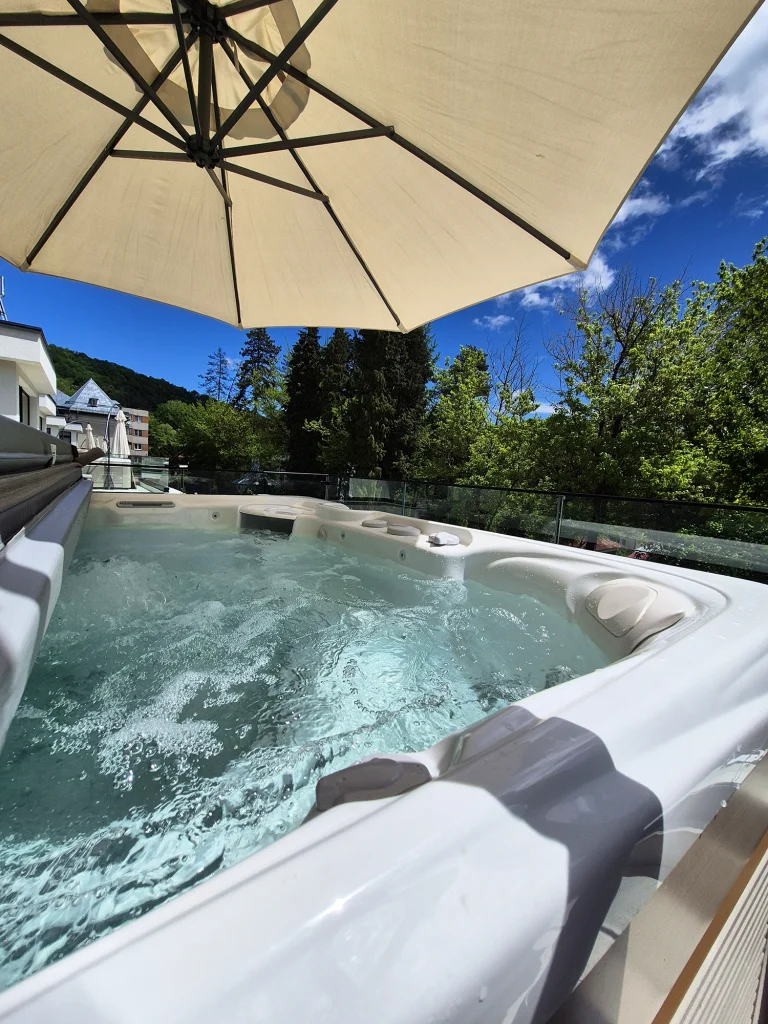 Video Park Villas Resort Jacuzzi Caldera Spas Seychelles 2
