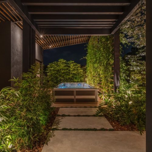 Endless-Pools-Ambiente-Azul-Poza-3