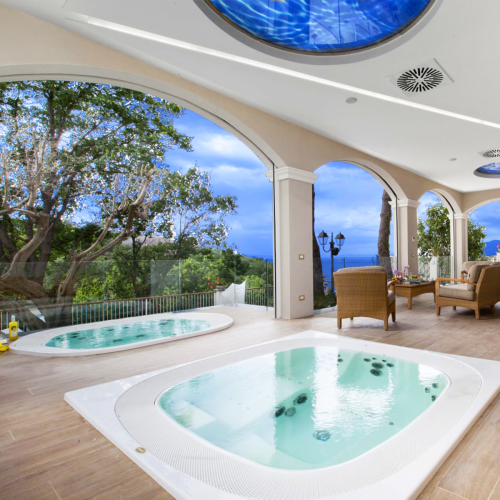 Jacuzzi-2-1200x1200